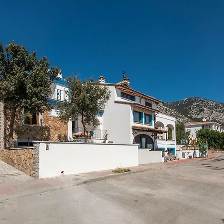 Casa Mediterraneo *
