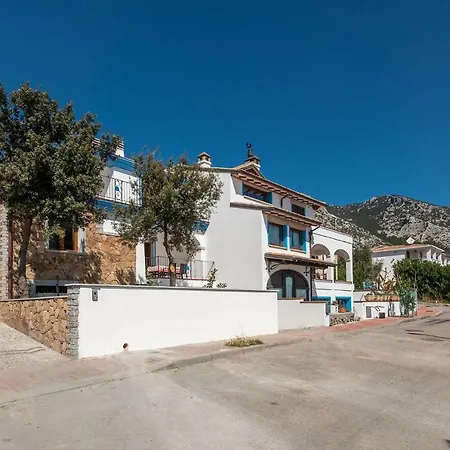 Casa Mediterraneo *