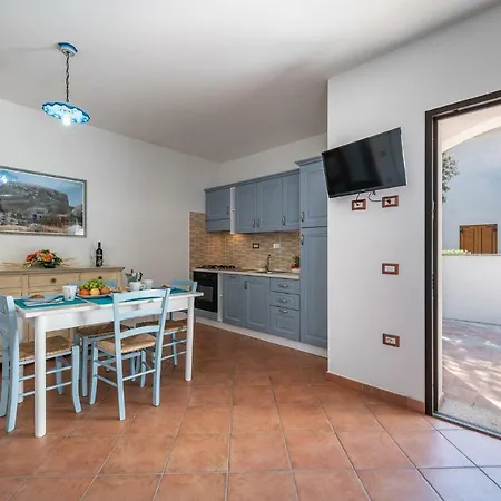 Casa Mediterraneo Semesterbostad Cala Gonone